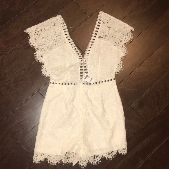 NEW Charlotte Russe romper - Picture 2 of 2
